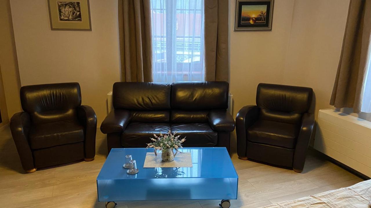 Roztoky 4Rooms المظهر الخارجي الصورة