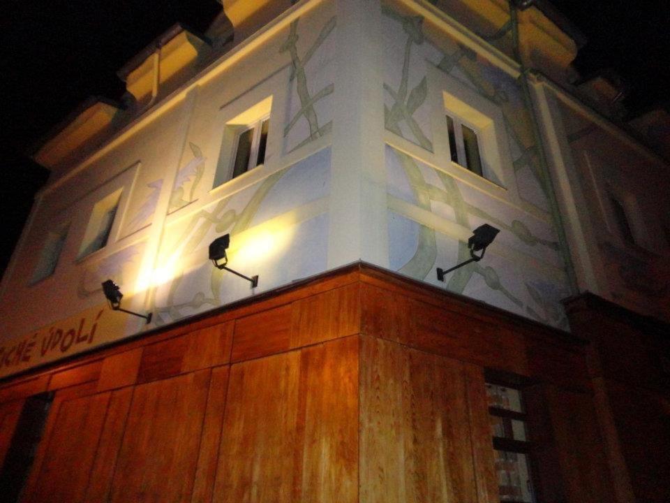 Roztoky 4Rooms المظهر الخارجي الصورة